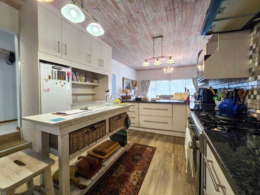 4 Bedroom Property for Sale in Stilbaai Wes Western Cape